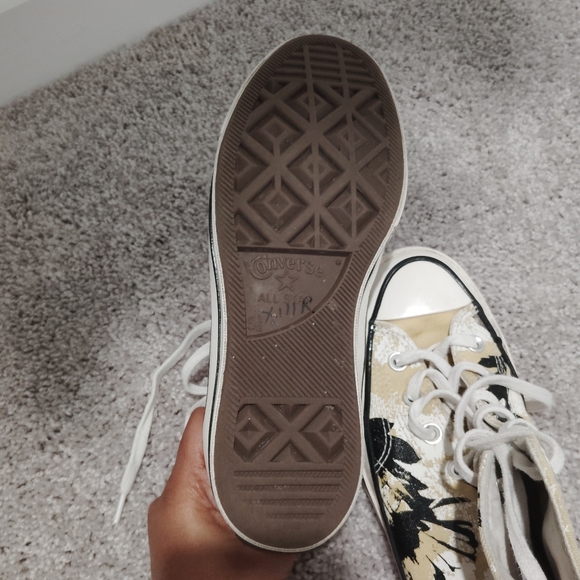 Converse Flower High-Top Sneakers - Picture 7 of 11